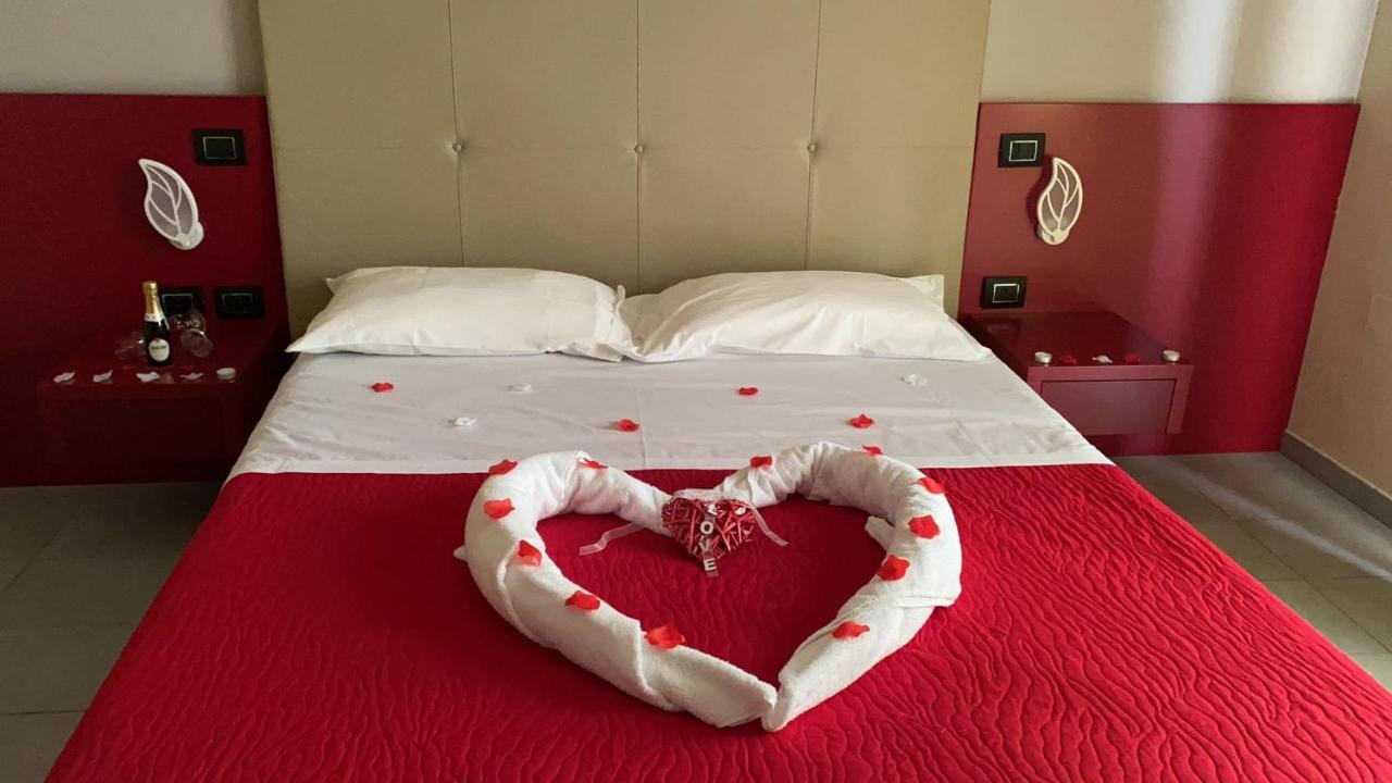 Victoria Hotel โปมิญาโน ดาร์โก ภายนอก รูปภาพ