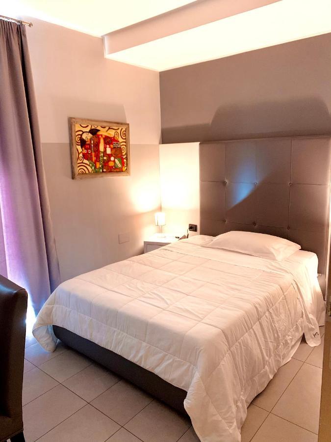 Victoria Hotel โปมิญาโน ดาร์โก ภายนอก รูปภาพ