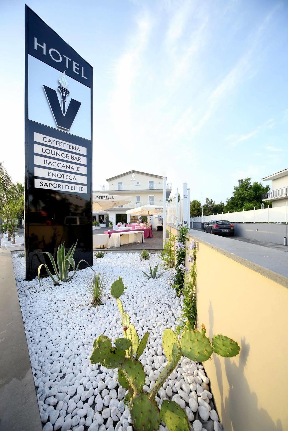 Victoria Hotel โปมิญาโน ดาร์โก ภายนอก รูปภาพ