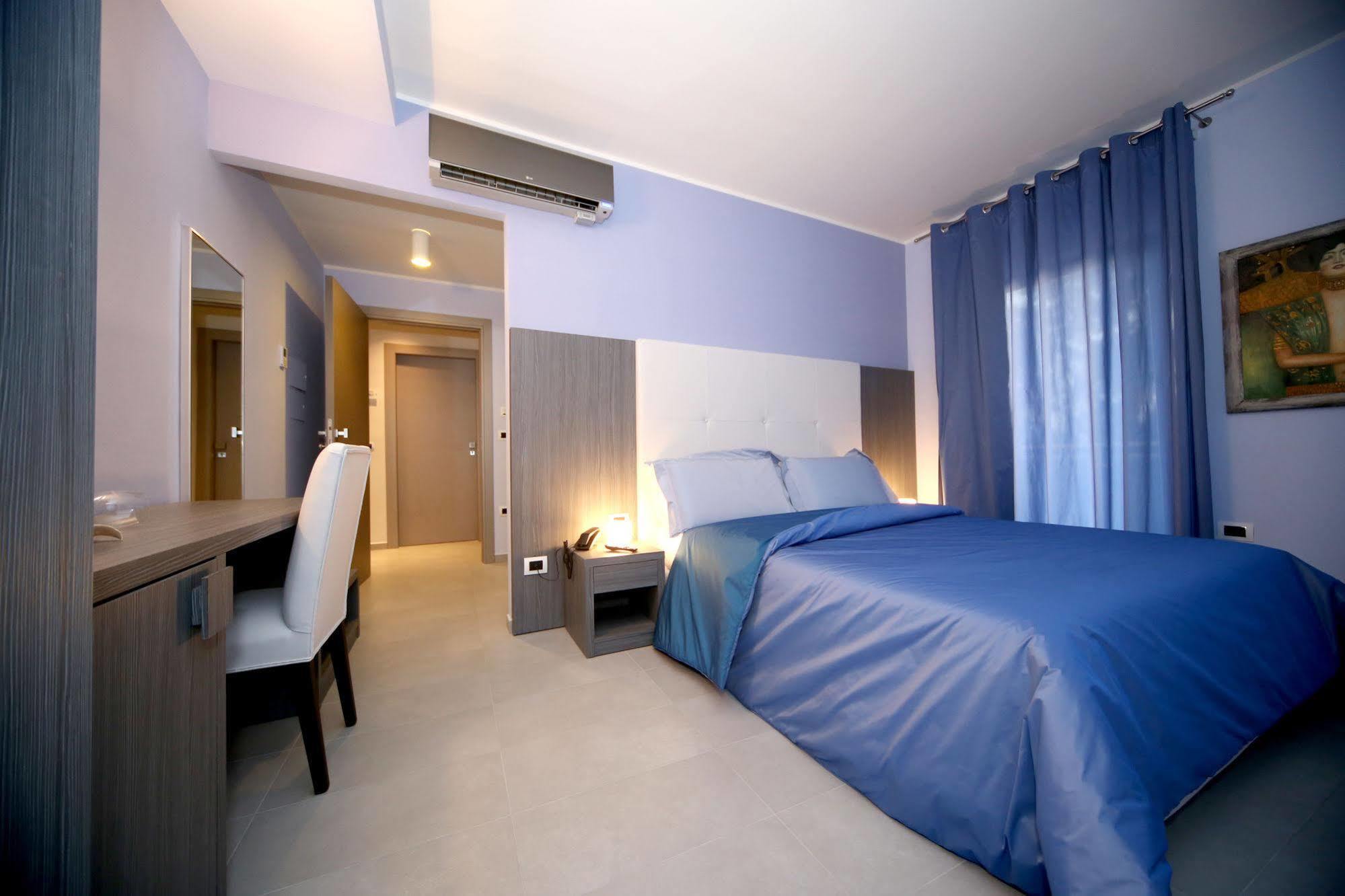Victoria Hotel โปมิญาโน ดาร์โก ภายนอก รูปภาพ